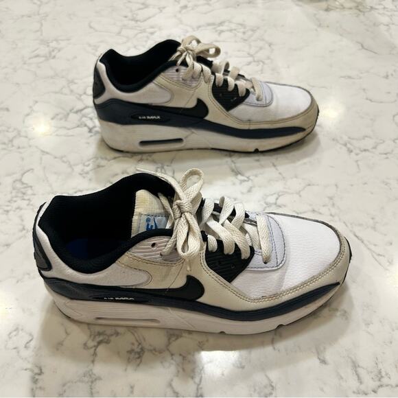 Nike Air Max Navy Blue & White Kids Sneakers Size 4.5 Youth - Picture 1 of 12